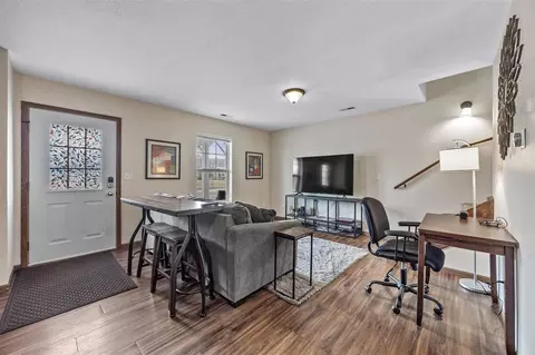 Other - 917 9th Ave SE, Cedar Rapids, IA 52401 photo 2 of 4
