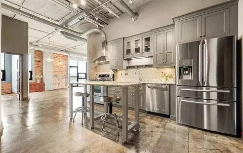 900 SE 2nd St, Cedarrapids, IA 52401