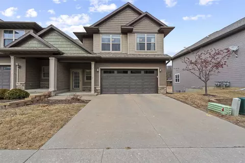 752 Mission Point Rd, Iowa City, IA 52245