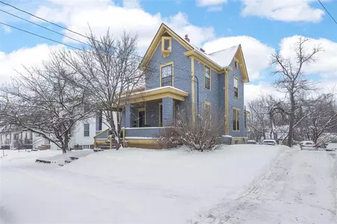 914 E Iowa Ave, Iowa City, IA 52240