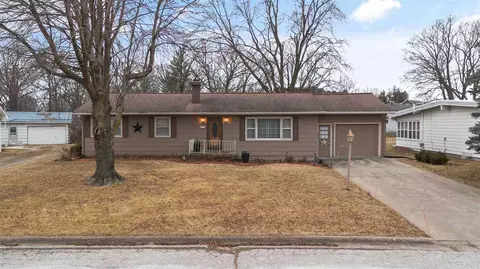 1226 Ridge Rd, Columbus Junction, IA 52738