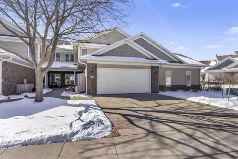 43 Trevose Pl, Iowa City, IA 52245