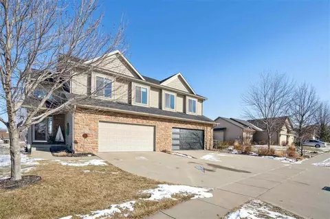 1538 Alder Dr, North Liberty, IA 52317