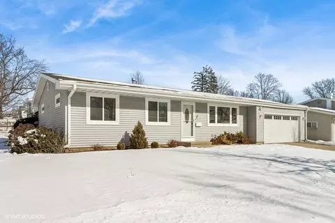 5124 Rich Mar Ln NW, Cedar Rapids, IA 52405