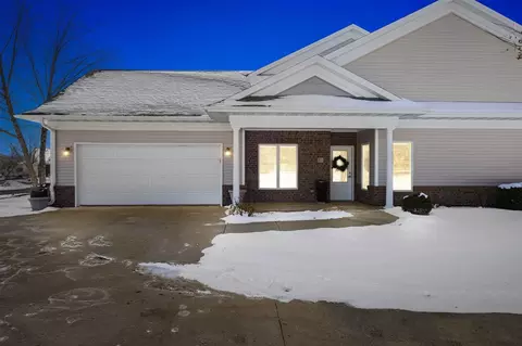 31 Trevose Pl, Iowa City, IA 52245
