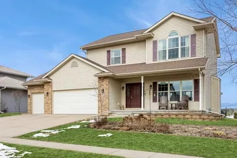 240 E Jefferson St, North Liberty, IA 52317