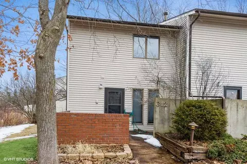 312 Samoa Ct, Iowa City, IA 52246