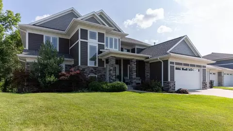 1279 Coronado Ln, Iowa City, IA 52245