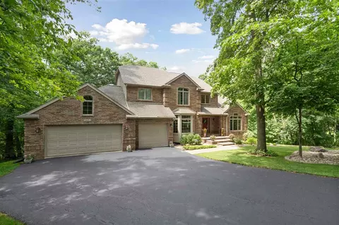 3661 Danielle Ct NE, North Liberty, IA 52317