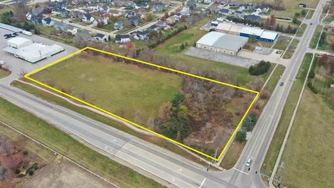 1590 Stoney Pt Rd 6600 16th Ave SW, Cedarrapids, IA 52404