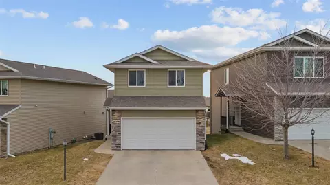 2174 Westminster Cir, Coralville, IA 52241