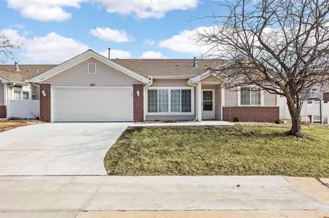 1131 NE 74th St, Cedar Rapids, IA 52402