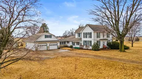 28364 Hwy 22, South English, IA 52335