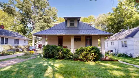 718 Grant St, Iowa City, IA 52240