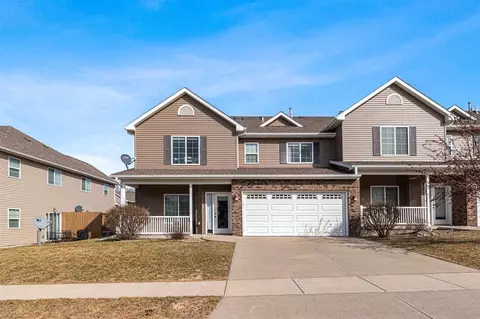 1552 Burr Dr, North Liberty, IA 52317