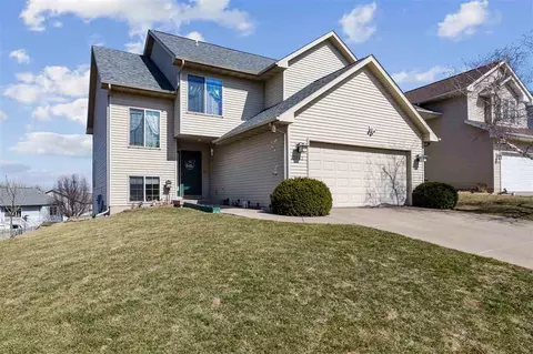 2742 Jacque St, Iowa City, IA 52246
