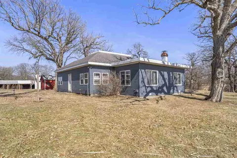 12978 30th St, Wapello, IA 52653