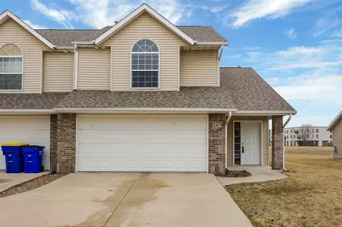 105 S Park Ridge Rd, North Liberty, IA 52317