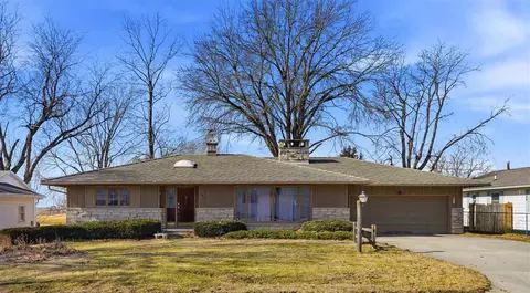 120 N West St, North English, IA 52316