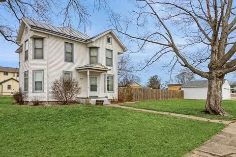 140 W 3rd St, Tiffin, IA 52340