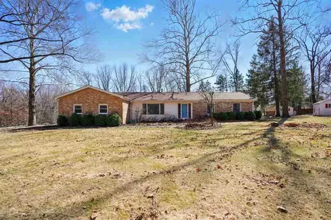 453 Linder Rd NE, Iowa City, IA 52240