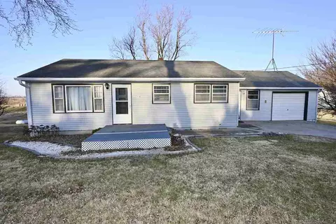 114 S West St, Northenglish, IA 52316