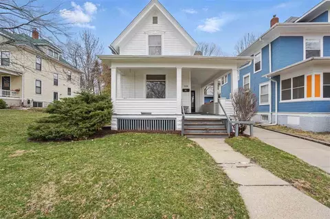 528 Brown St, Iowa City, IA 52245