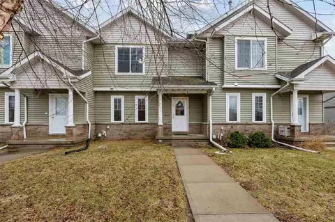 3633 Middlebury Rd, Iowa City, IA 52245