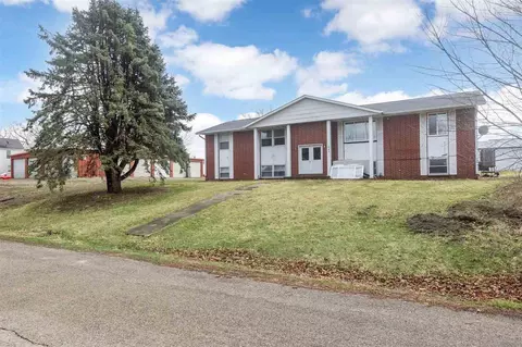 545 Park St, Ainsworth, IA 52201