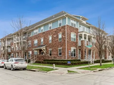 2155 Willenbrock Cir, Iowa City, IA 52245