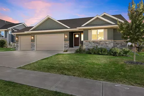 4461 Luke Dr, Iowa City, IA 52246