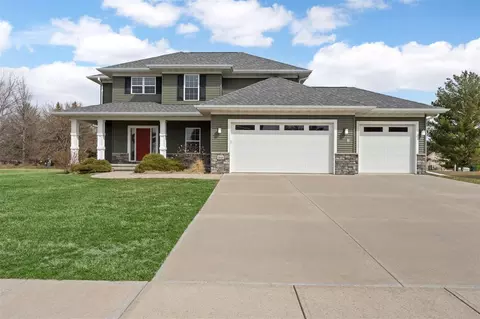 1040 Highland Park Ave, Coralville, IA 52241
