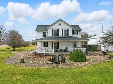 1961 155th St, Atalissa, IA 52720