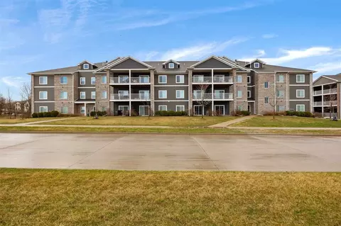 2863 Spring Rose Cir #309, Coralville, IA 52241