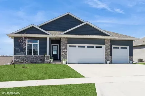523 Deer View Ave, Tiffin, IA 52340