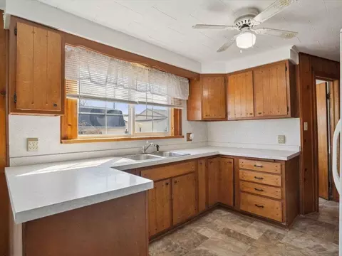 5801 E Ave NW, Cedar Rapids, IA 52405 photo 7