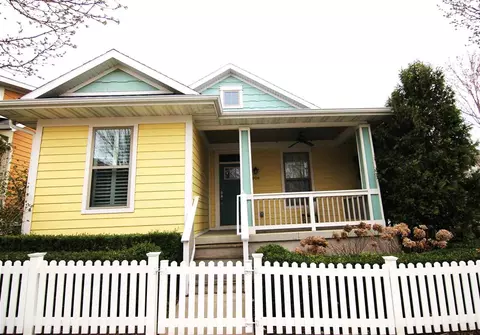 906 Ball St, Iowa City, IA 52245