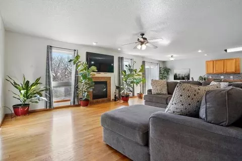 2307 1st Ave, Coralville, IA 52241