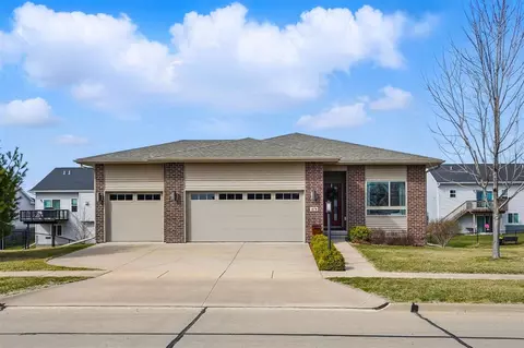4170 Lillian St, Iowa City, IA 52245