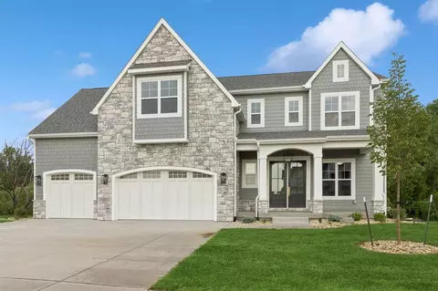 403 Macbride Trl, Solon, IA 52333