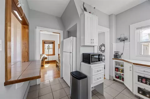 2926 E Ave NE, Cedar Rapids, IA 52402 photo 9