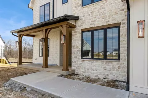 401 Macbride Trl, Solon, IA 52333 photo 2
