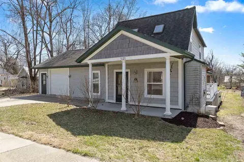 512 E Main St, West Branch, IA 52358