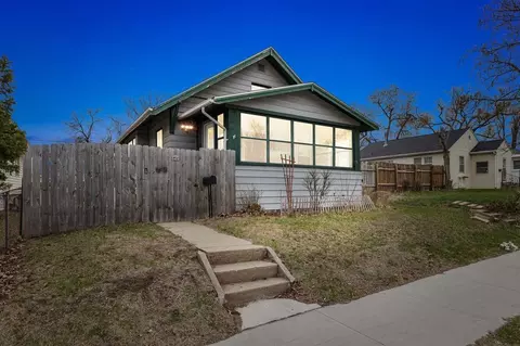 849 Center Point Rd NE, Cedar Rapids, IA 52402