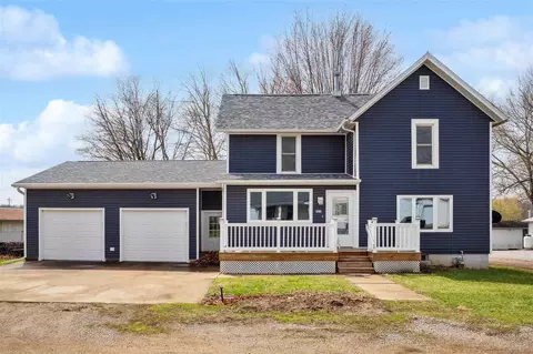 303 4th St, Wellman, IA 52356