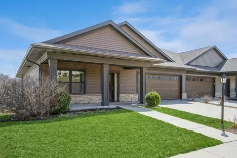 4445 Preston Ln, Iowa City, IA 52246