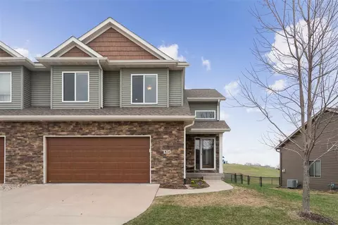 824 Buck St, Tiffin, IA 52340