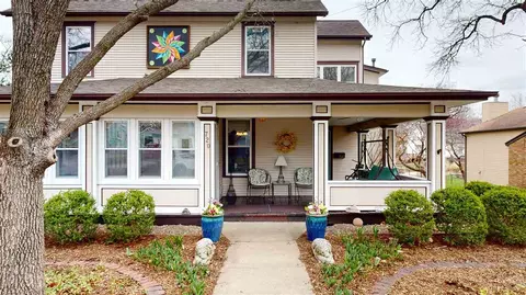 720 Clark St, Iowa City, IA 52240