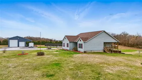 1824 Keokuk Ave, Muscatine, IA 52761
