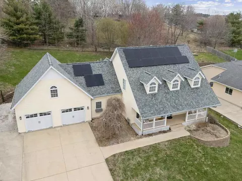 Exterior - 1635 Ranmar Dr, Ely, IA 52227 photo 6 of 6